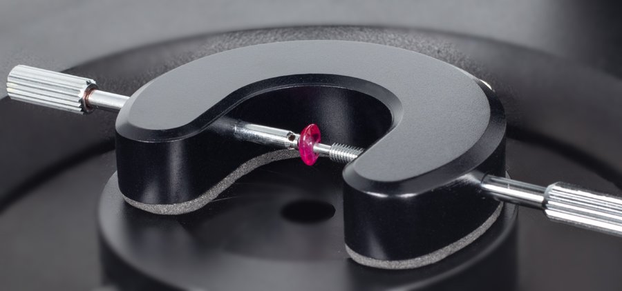 Soporte con fijación magnética para sujetar diamantes y gemas afines en lupas de la serie GM-171 1101000900461