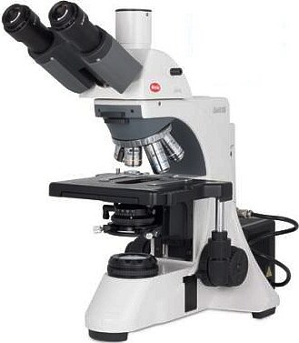 Microscopio BA410E Trinocular, iluminación halógena 100W y revólver portaobjetivos séxtuple BA410E Trino C6 100W
