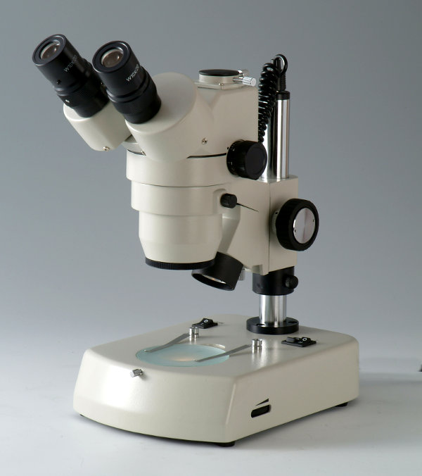Lupa estereoscópica trinocular con Zoom 10 a 40x y sistema óptico Greenough SMZ-143-N2LED
