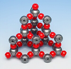Modelo de Dióxido de Silicio (66 átomos) MKO-137-66