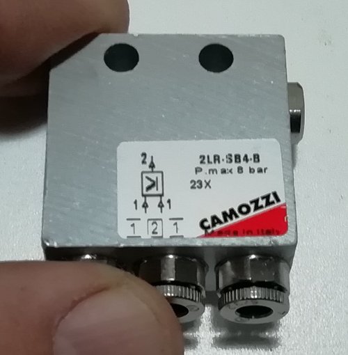 Válvula neumática con función OR 2LR-SB4-B
