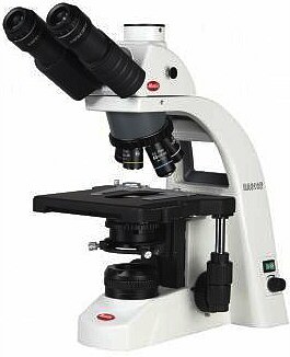 Microscopio ergonómicoTrinocular de rutina c/Optica Extra Plana Corregida a Infinito e iluminación LED BA310E Trinocular LED